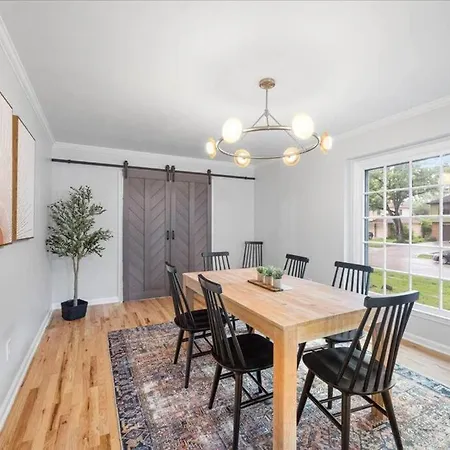 Light Bright Op Remodeled Home 4Bd 2Bth